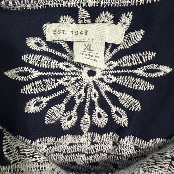 ❤️❤️ 4 for 25$ ❤️❤️ Est. 1946 Gorgeous Embroidered Blouse - Picture 4 of 7